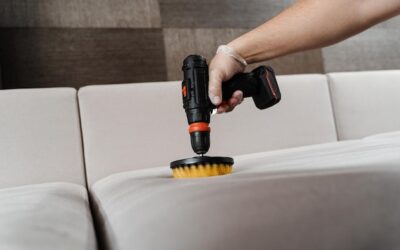 Jak wyczyścić tapicerkę meblową domowymi sposobami?