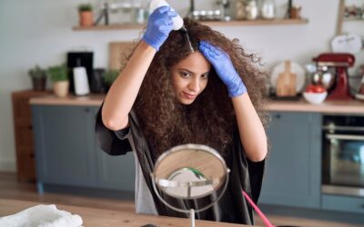 Jaki zabieg na zniszczone włosy warto wybrać?
