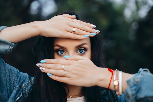 Kocie oko paznokcie jak zrobić efektowny manicure?