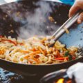 Jak wok kuchnia azjatycka na co dzień pdf może odmienić codzienne gotowanie?